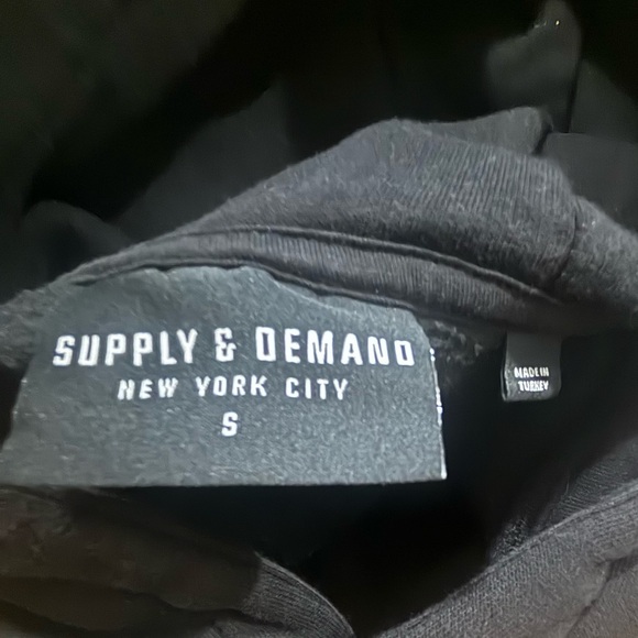 Black Graphic Hoodie Praying Hands Flames Streetwear Skater Indie Small - Picture 10 of 10